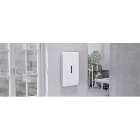 UBIQUITI UDW All in one gateway access point POE, WI-FI6, Dimensiuni: 549 x 342 x 62 mm, Greutate: 8.6kg, materiale: Policarbona